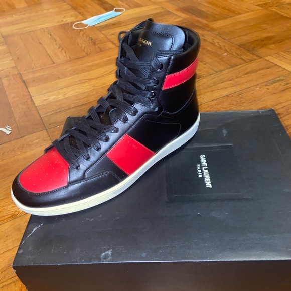 Saint Laurent shoes meet ups only in New York - Picture 4 of 8